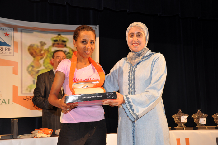 البنك الشعبي يكرم شخصيات رياضية وجمعوية وإعلامية البنك الشعبي يكرم شخصيات رياضية وجمعوية وإعلامية