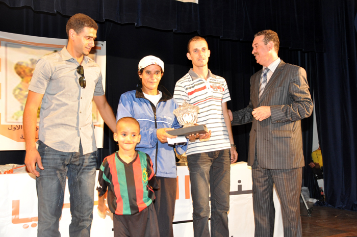 البنك الشعبي يكرم شخصيات رياضية وجمعوية وإعلامية البنك الشعبي يكرم شخصيات رياضية وجمعوية وإعلامية