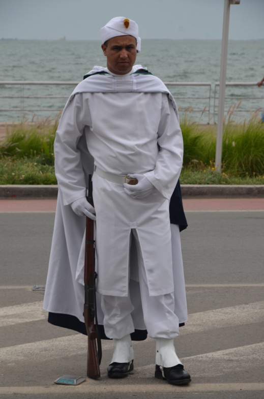 تنصيب علي خليل عاملا جديدا على إقليم الناظور تحت إشراف محمد الأعرج وزير الثقافة والاتصال 