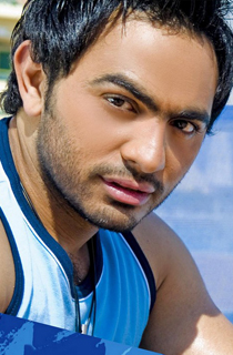 إقتحام شقّة والد الفنان تامر حسني إقتحام شقّة والد الفنان تامر حسني