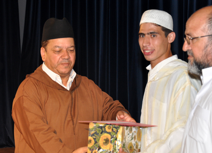 المُتفوّقون من طُلاّب المدارس العتيقة الدينية بالناظور يحتفلون بالتميّز المُتفوّقون من طُلاّب المدارس العتيقة الدينية بالناظور يحتفلون بالتميّز