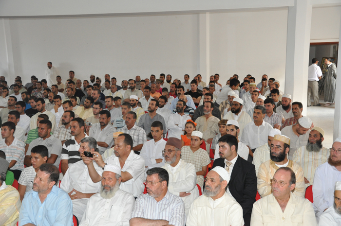 المُتفوّقون من طُلاّب المدارس العتيقة الدينية بالناظور يحتفلون بالتميّز المُتفوّقون من طُلاّب المدارس العتيقة الدينية بالناظور يحتفلون بالتميّز