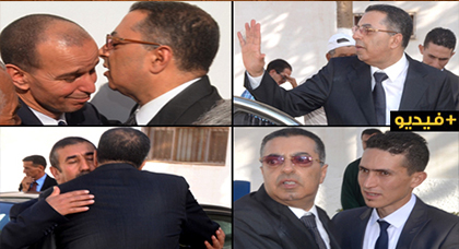 تصفيقات حارة ولحظات عاطفية مؤثرة في وداع عامل إقليم الدريوش السابق جمال خلوق تصفيقات حارة ولحظات عاطفية مؤثرة في وداع عامل إقليم الدريوش السابق جمال خلوق