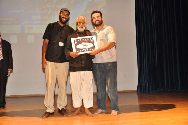 فيلم أنفاس ينال الجائزة الكُبرى لمهرجان مُبدعي الفيلم القصير هُواة بالناظور فيلم أنفاس ينال الجائزة الكُبرى لمهرجان مُبدعي الفيلم القصير هُواة بالناظور