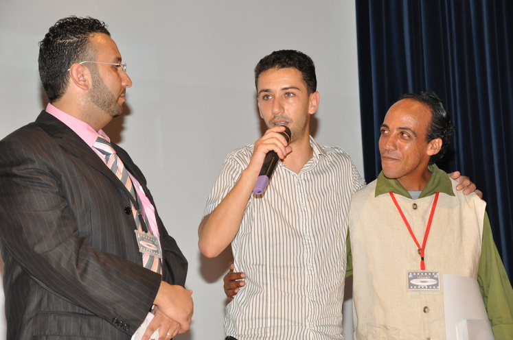 فيلم أنفاس ينال الجائزة الكُبرى لمهرجان مُبدعي الفيلم القصير هُواة بالناظور فيلم أنفاس ينال الجائزة الكُبرى لمهرجان مُبدعي الفيلم القصير هُواة بالناظور