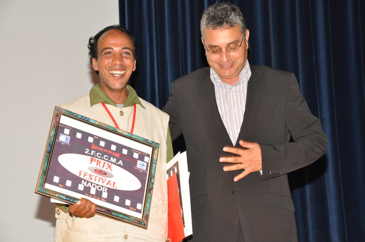 فيلم أنفاس ينال الجائزة الكُبرى لمهرجان مُبدعي الفيلم القصير هُواة بالناظور فيلم أنفاس ينال الجائزة الكُبرى لمهرجان مُبدعي الفيلم القصير هُواة بالناظور