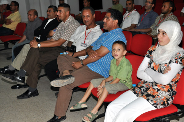 فيلم أنفاس ينال الجائزة الكُبرى لمهرجان مُبدعي الفيلم القصير هُواة بالناظور فيلم أنفاس ينال الجائزة الكُبرى لمهرجان مُبدعي الفيلم القصير هُواة بالناظور