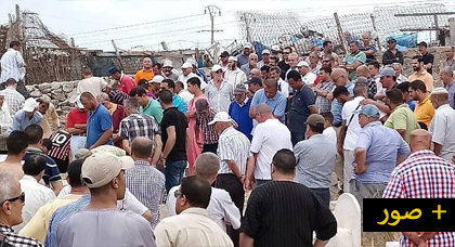 جثمان الحاجة فاضمة ميمون الحموتي يوارى الثرى بمقبرة "الرحمة" في جنازة مهيبة جثمان الحاجة فاضمة ميمون الحموتي يوارى الثرى بمقبرة "الرحمة" في جنازة مهيبة