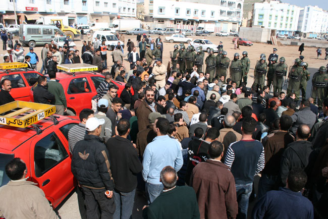 افتتاح مرجان يوقع الأمن وأرباب سيّارات الأجرة في اصطدام