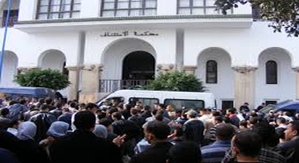 السجن النافذ لتسعة نشطاء من الحراك الشعبي بالحسيمة السجن النافذ لتسعة نشطاء من الحراك الشعبي بالحسيمة