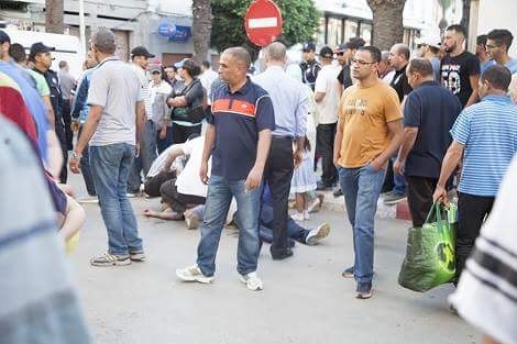 فيديو : نشطاء الحراك الشعبي بالحسيمة يعلنون انهيـار التهدئة فيديو : نشطاء الحراك الشعبي بالحسيمة يعلنون انهيـار التهدئة