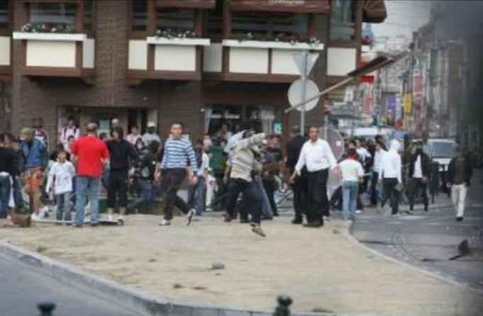 بروكسل تغلي على صفيح حرب الشوارع بين الشرطة والشباب المغربي