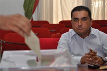 سعيد الرحموني رئيسا للمجلس الاقليمي بصفة رسمية سعيد الرحموني رئيسا للمجلس الاقليمي بصفة رسمية