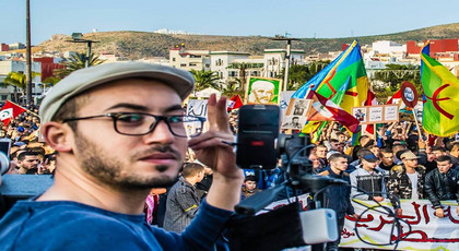 الأصريحي : واجهوني بدليل واحد يدينني و سألـف بنفسي حبل المشنقة حول عنقي الأصريحي : واجهوني بدليل واحد يدينني و سألـف بنفسي حبل المشنقة حول عنقي