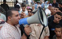 الاعتقالات في شبكة "طريحة" تُثير حُكم إدانة الحقوقي شكيب الخياري
