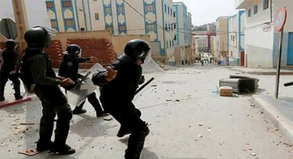 الجامعي: منع مسيرة 20 يوليوز سيزيد من حدة الصراعات بين ساكنة الحسيمة والقوات العمومية الجامعي: منع مسيرة 20 يوليوز سيزيد من حدة الصراعات بين ساكنة الحسيمة والقوات العمومية