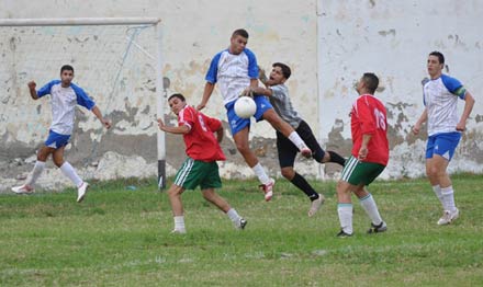 أمل العروي بطلا وحسينية الناظور وصيفا لدوري الصداقة