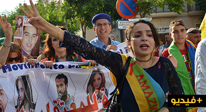 ناشطة ناظورية قادت مسيرة "مليلية" ورفعت شعارات الحراك وسط المدينة المحتلة 
