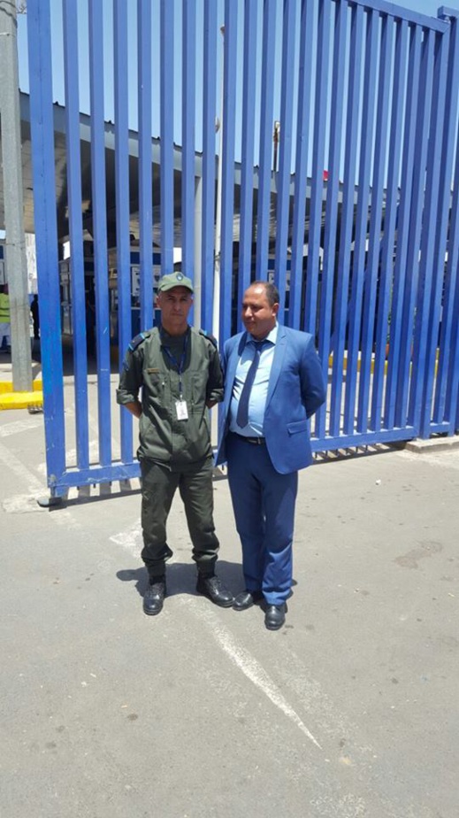 وفد برلماني يرافقه منتخبو الناظور يجري زيارة رسمية إلى معبر بني أنصار لتدارس إمكانية تسهيل عبور المغاربة وفد برلماني يرافقه منتخبو الناظور يجري زيارة رسمية إلى معبر بني أنصار لتدارس إمكانية تسهيل عبور المغاربة