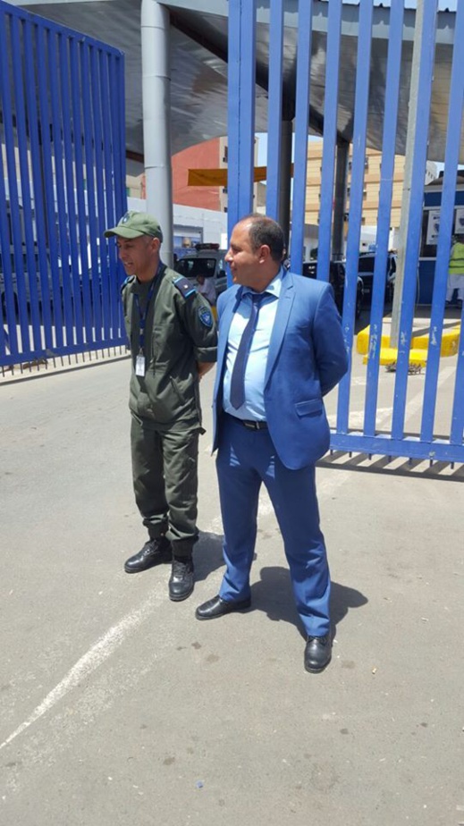 وفد برلماني يرافقه منتخبو الناظور يجري زيارة رسمية إلى معبر بني أنصار لتدارس إمكانية تسهيل عبور المغاربة وفد برلماني يرافقه منتخبو الناظور يجري زيارة رسمية إلى معبر بني أنصار لتدارس إمكانية تسهيل عبور المغاربة