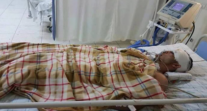 نقل شخص في حالة غيبوبة أصيب في احتجاجات الحسيمة إلى مستشفى محمد الخامس نقل شخص في حالة غيبوبة أصيب في احتجاجات الحسيمة إلى مستشفى محمد الخامس