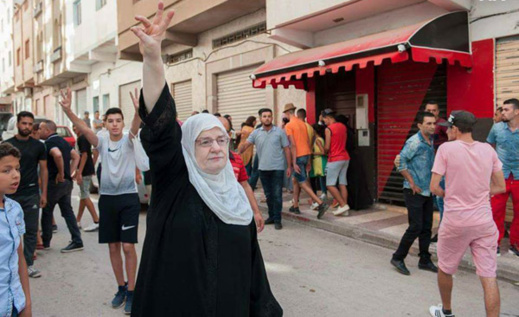 مسيرة 20 يوليوز ... نساء يشاركن في الاحتجاجات ضداً على قرار المنع مسيرة 20 يوليوز ... نساء يشاركن في الاحتجاجات ضداً على قرار المنع