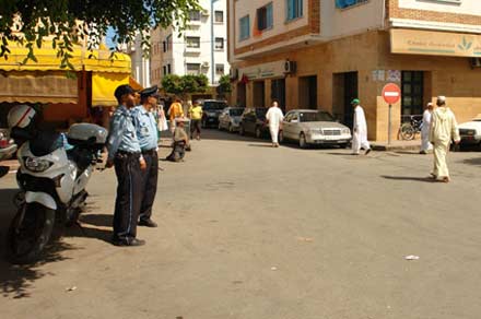 محاربة استغلال الملك العمومي و تنظيم السوق التجاري بقسارية الناظور محاربة استغلال الملك العمومي و تنظيم السوق التجاري بقسارية الناظور