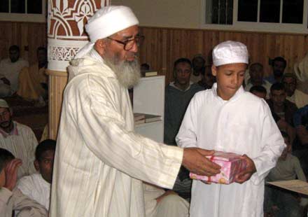 الحفل الختامي لمسابقة ميضار الكبرى لحفظ و ترتيل القران الكريم الحفل الختامي لمسابقة ميضار الكبرى لحفظ و ترتيل القران الكريم