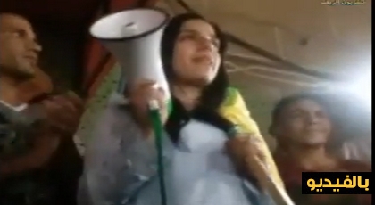 بلبلة الحراك سيليا تذرف الدموع أثناء إستقبالها بقاسيطا وهذا ما قالته بلبلة الحراك سيليا تذرف الدموع أثناء إستقبالها بقاسيطا وهذا ما قالته