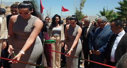 هذه هوية شبيهة "كيم كارديشيان" التي يبحث عنها المغاربة هذه هوية شبيهة "كيم كارديشيان" التي يبحث عنها المغاربة