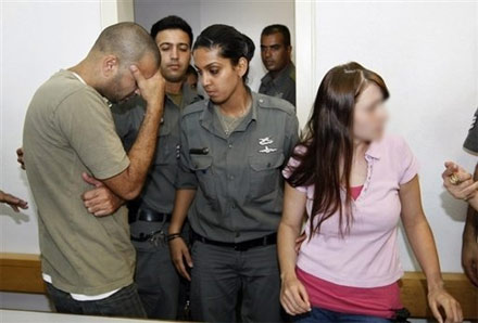 الحب يقود ناظورية إلى الانتحار بمليلية الحب يقود ناظورية إلى الانتحار بمليلية