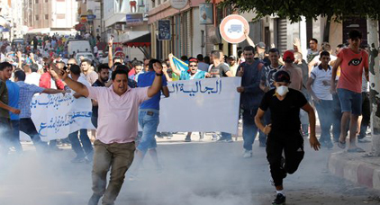 خمسة أشهر من السجن النافذ لناشط شارك في احتجاجات حراك الريف خمسة أشهر من السجن النافذ لناشط شارك في احتجاجات حراك الريف