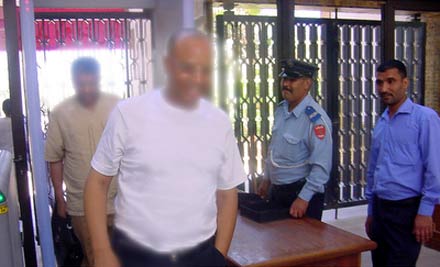 تأجيل النظر في قضية شبكة الاتجار الدولي في المخدرات بالناظور إلى 16 أكتوبر تأجيل النظر في قضية شبكة الاتجار الدولي في المخدرات بالناظور إلى 16 أكتوبر