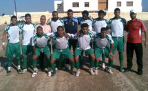 شباب الدريوش: تعادل بطعم الهزيمة، والجمهور غير راضي عن أداء الفريق. شباب الدريوش: تعادل بطعم الهزيمة، والجمهور غير راضي عن أداء الفريق.