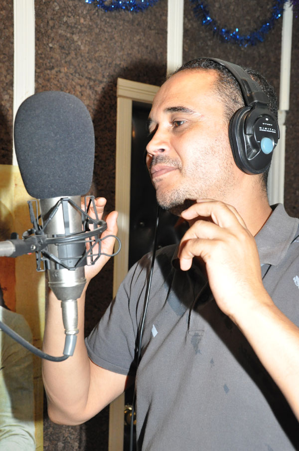 ألبوم جديد لعبد السلام برسِلونة بالأسواق ألبوم جديد لعبد السلام برسِلونة بالأسواق