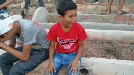 جنازة العتابي ... دموع الأطفال تغزو شبكات التواصل الاجتماعي جنازة العتابي ... دموع الأطفال تغزو شبكات التواصل الاجتماعي