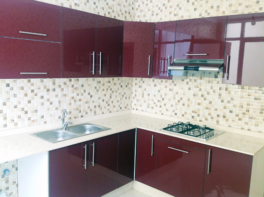 منازل و شقق فاخرة، محفظة و بأثمان مناسبة على بعد 50 مترا من الكلية متعددة التخصصات بسلوان منازل و شقق فاخرة، محفظة و بأثمان مناسبة على بعد 50 مترا من الكلية متعددة التخصصات بسلوان