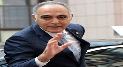أنباء عن قرب تعيين صلاح الدين مزوار واليا على بنك المغرب أنباء عن قرب تعيين صلاح الدين مزوار واليا على بنك المغرب