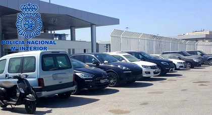 الأمن الاسباني يحبط محاولات تهريب 10 سيارات مسروقة كانت في طريقها إلى ميناء طنجة الأمن الاسباني يحبط محاولات تهريب 10 سيارات مسروقة كانت في طريقها إلى ميناء طنجة