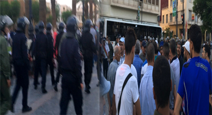 القوات العمومية تمنع إحتجاجات تنسيقية "مناهضة الحكرة" تضامنا مع معتقلي الحراك القوات العمومية تمنع إحتجاجات تنسيقية "مناهضة الحكرة" تضامنا مع معتقلي الحراك