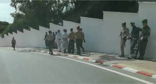 الحرس الملكي ينتشر حول الإقامة الملكية في الحسيمة الحرس الملكي ينتشر حول الإقامة الملكية في الحسيمة