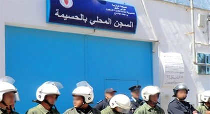 محامي: من كثرة الإعتقالات العشوائية السجن المدني بالحسيمة أصبح غير قادر على استيعاب أفواج المعتقلين محامي: من كثرة الإعتقالات العشوائية السجن المدني بالحسيمة أصبح غير قادر على استيعاب أفواج المعتقلين