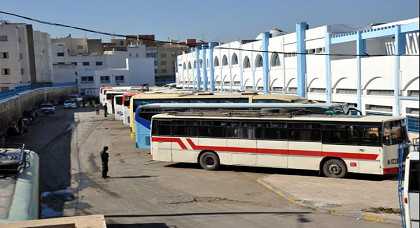 وكالات أسفار بالناظور توهم المسافرين بتوفرها على حافلات ذات جودة عالية وتفاجئهم بعربات متهالكة وكالات أسفار بالناظور توهم المسافرين بتوفرها على حافلات ذات جودة عالية وتفاجئهم بعربات متهالكة