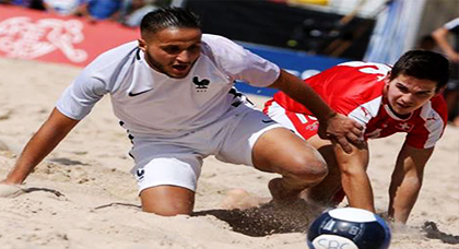 عماد الطالبي ابن بويفار يتألق ضمن المنتخب الفرنسي لكرة القدم الشاطئية عماد الطالبي ابن بويفار يتألق ضمن المنتخب الفرنسي لكرة القدم الشاطئية