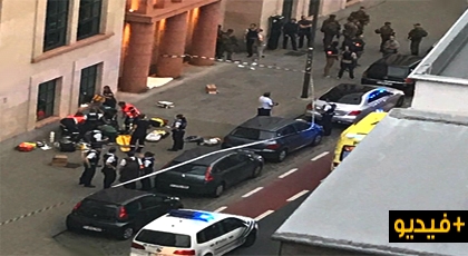 شخص يهاجم الشرطة البلجيكية بسكين ويصيب جنديين ويلقي حتفه بطلاقات نارية بعد ترديده التكبير شخص يهاجم الشرطة البلجيكية بسكين ويصيب جنديين ويلقي حتفه بطلاقات نارية بعد ترديده التكبير
