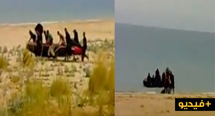 فيديو صادم يكشف لحظات إنطلاق قارب مطاطي محمل بمجموعة من المهاجرين فيديو صادم يكشف لحظات إنطلاق قارب مطاطي محمل بمجموعة من المهاجرين