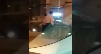 هذا ما قالته وزارة الصحة بخصوص فيديو إنزال مريض من سيارة إسعاف لسحب النقود هذا ما قالته وزارة الصحة بخصوص فيديو إنزال مريض من سيارة إسعاف لسحب النقود