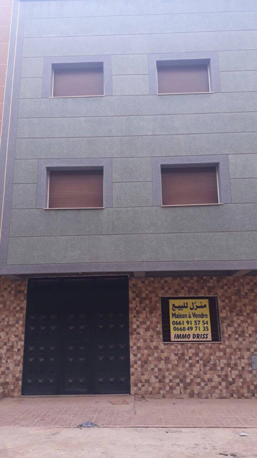 عرض خاص عند شركة ايمو ادريس للاسكان منزل بطابقين وسفلي بسلوان العمران محفظ وبثمن مناسب عرض خاص عند شركة ايمو ادريس للاسكان منزل بطابقين وسفلي بسلوان العمران محفظ وبثمن مناسب