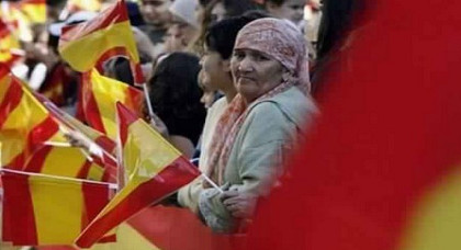 بعد الهجمة الإرهابية على برشلونة.. لفتيت يفتح ملف الشأن الديني لمغاربة إسبانيا بعد الهجمة الإرهابية على برشلونة.. لفتيت يفتح ملف الشأن الديني لمغاربة إسبانيا