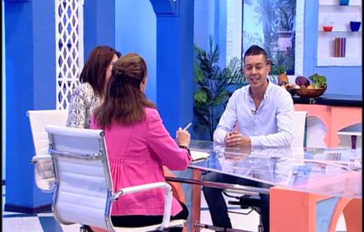 بورتريه عن مسار الفنان فارس شاكر إبن الناظور الذي يشق طريقه على درب "الغناء" بكل إصرار وتميّز بورتريه عن مسار الفنان فارس شاكر إبن الناظور الذي يشق طريقه على درب "الغناء" بكل إصرار وتميّز